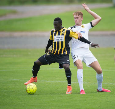 IFK Hässleholms Mike Andrew i matchen i division 2 mellan