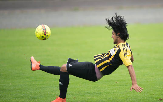 IFK Hässleholms Ameer Naseer i matchen i division 2 mellan