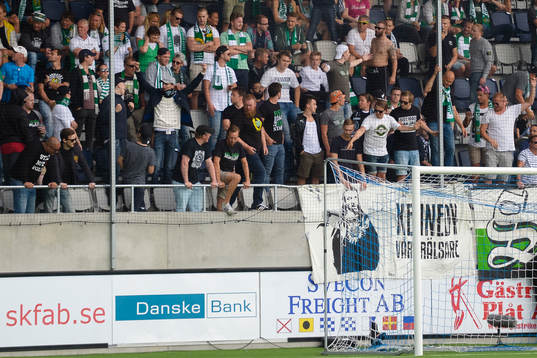 Hammarbys supportrar på läktaren