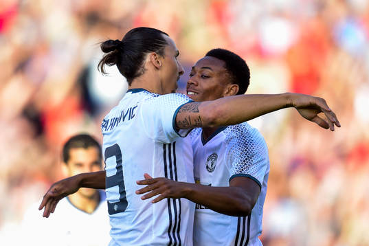 Manchester Uniteds Zlatan Ibrahimovic jublar