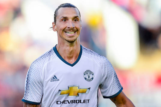 Manchester Uniteds Zlatan Ibrahimovic reagerar