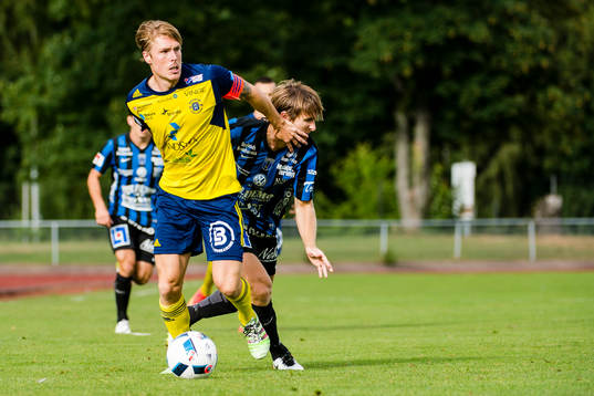 Ängelholms Marcus Bergholtz i duell