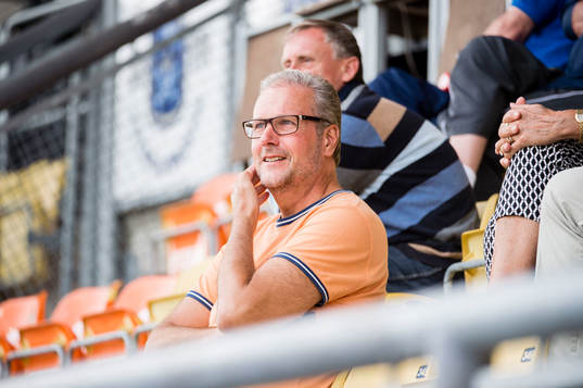 Paul Myllenberg på läktaren