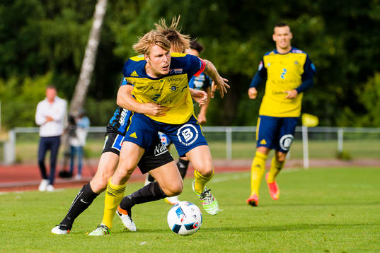 Ängelholms Marcus Bergholtz i duell