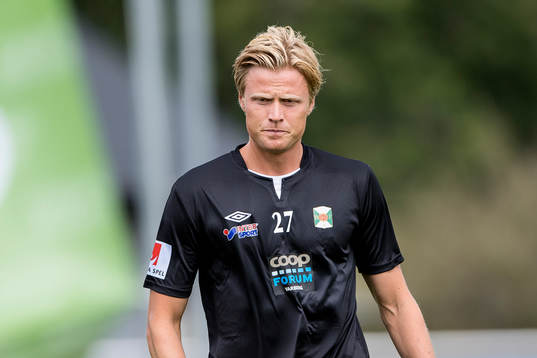 Varbergs Andreas Aalbu före fotbollsmatchen i Superettan