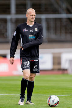 Varbergs Viktor Nilsson före fotbollsmatchen i Superettan