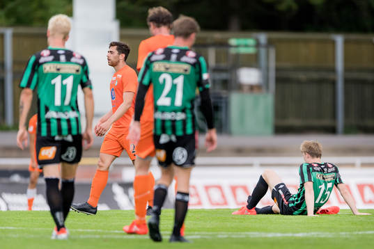 Varbergs Anton Liljenbäck deppar
