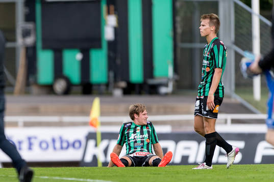 Varbergs Christoffer Arvidsson och Elias Andersson deppar