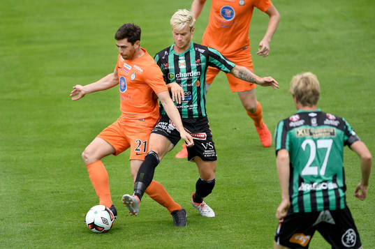 Athletics Carlos Gaete Moggia och Varbergs Mats Andre Kaland