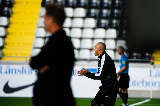 Helsingborgs manager Henrik Larsson reagerar