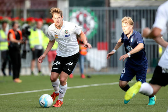 Örebros Victor Sköld och Malmö FFs Oscar Lewicki
