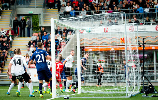 Malmö FFs Vidar Örn Kjartansson gör 0-2