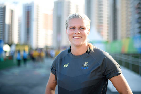 Sveriges målvakt Emelie Lundberg