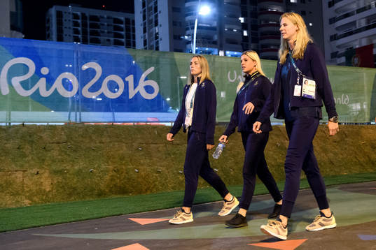 Sveriges Isabelle Gulldén, Olivia Schough och Linnea