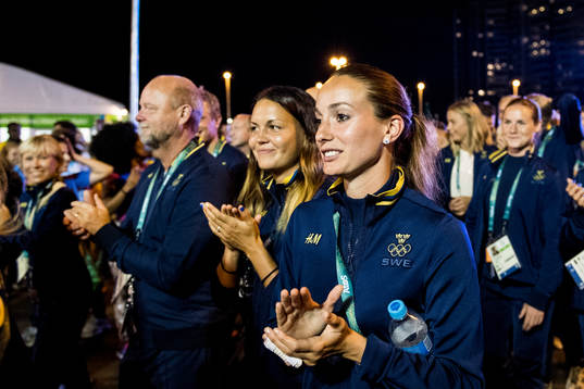 Kosovare Asllani och Emilia Appelqvist
