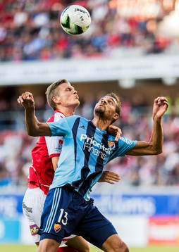 Kalmars Viktor Elm och Djurgårdens Mathias Ranegie