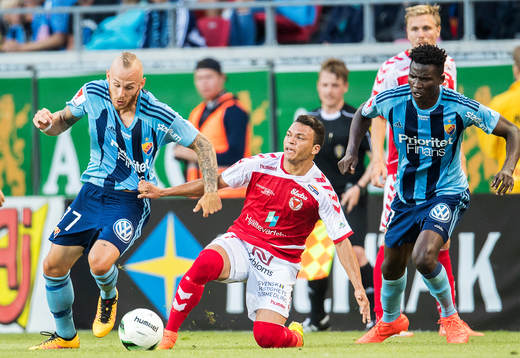 Djurgårdens Magnus Eriksson och Michael Olunga  samt