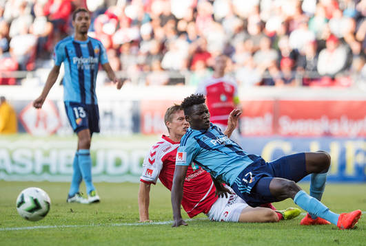 Kalmars Viktor Elm och Djurgårdens Michael Olunga