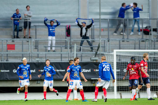 Åtvidabergs Simon Helg jublar