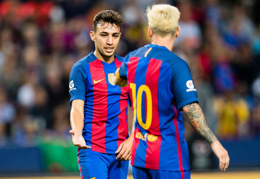 Barcelonas Munir El Haddadi gör 3-0 och gratuleras av Leo