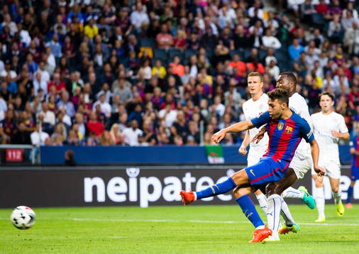 Barcelonas Munir El Haddadi gör 1-0
