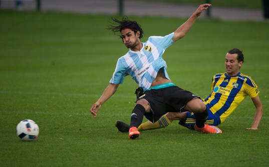 IFK Hässleholms Ameer Naseer i matchen i Svenska Cupen