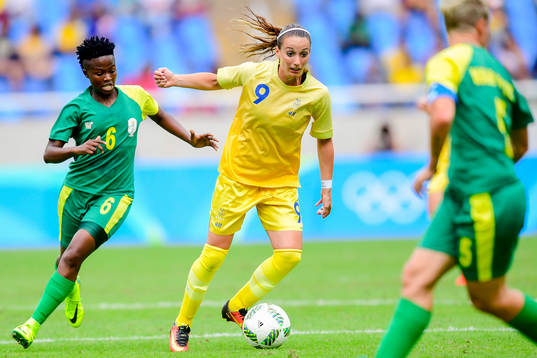 Sydafrikas Mammmello Makhabane och Sveriges Kosovare Asllani