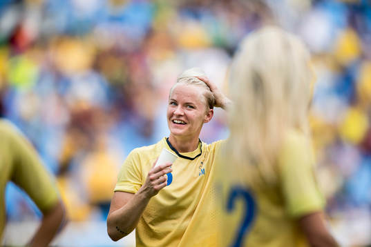 Sveriges Nilla Fischer skrattar