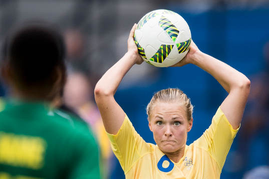 Sveriges Magdalena Ericsson i fotbollsmatchen mellan