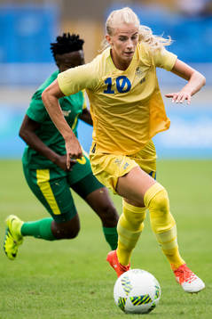Sveriges Sofia Jakobsson i fotbollsmatchen mellan Sverige