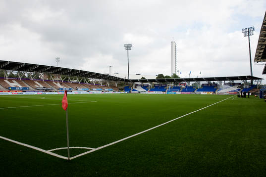 Vy över Sonera Stadium innan fotbollsmatchen i kvalet till