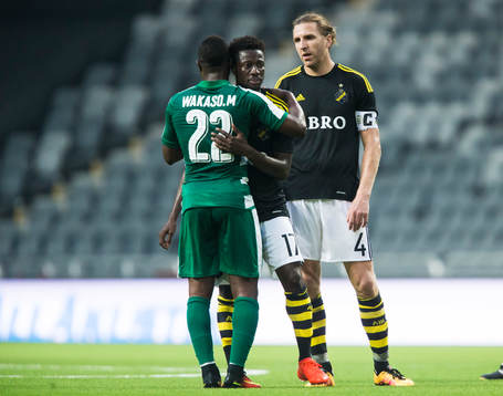 s Ebenezer Ofori kramrar om Panathinaikos Mubarak Wakaso