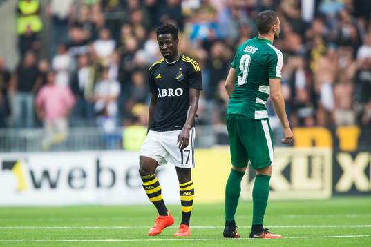 s Ebenezer Ofori deppar bredvid Panathinaikos Marcus Berg