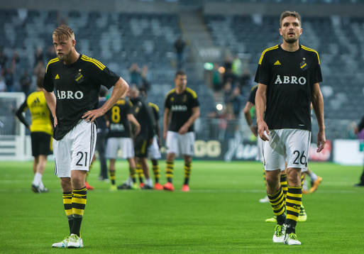 s Daniel Sundgren (v) och Jos Hooiveld (h) deppar