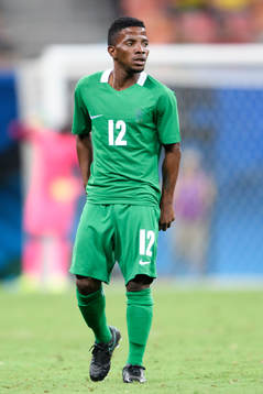 Nigerias Popoola Saliu i fotbollsmatchen mellan Nigeria och