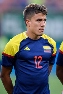 Colombias Andres Roa vid lineup innan fotbollsmatchen