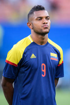 Colombias Miguel Borja vid lineup innan fotbollsmatchen