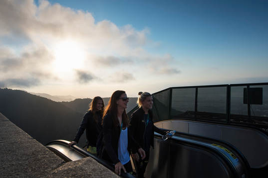 Emma Berglund, Lotta Schelin och Olivia Schough på väg