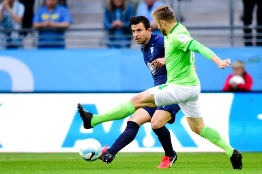 Malmö FFs Behrang Safari och Wolfsburgs Marcel Schäfer