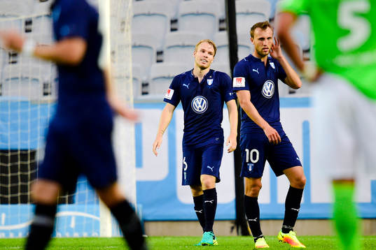 Malmö FFs Oscar Lewicki och Magnus Wolff Eikrem deppar