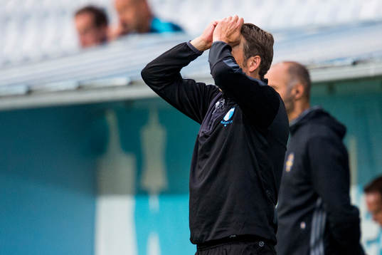 Malmö FFs tränare Allan Kuhn deppar