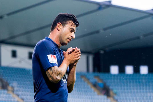 Malmö FFs Behrang Safari deppar