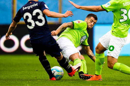 Wolfsburgs Vieirinha går in