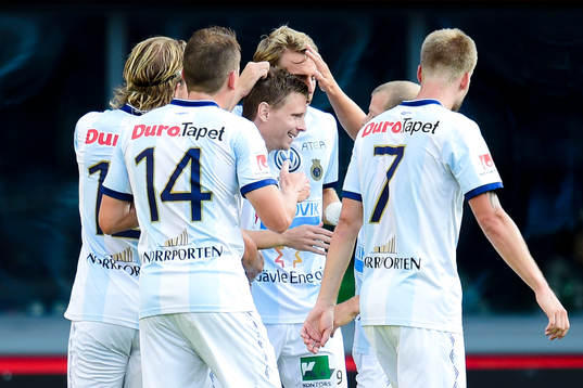 Gefles spelare jublar