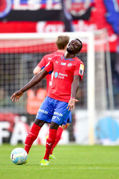 Helsingborgs  Lalawélé Atakora reagerar