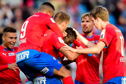 Helsingborgs spelare jublar
