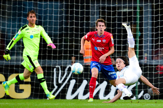 Gefles Simon Skrabb provar cykelspark mot Helsingborgs