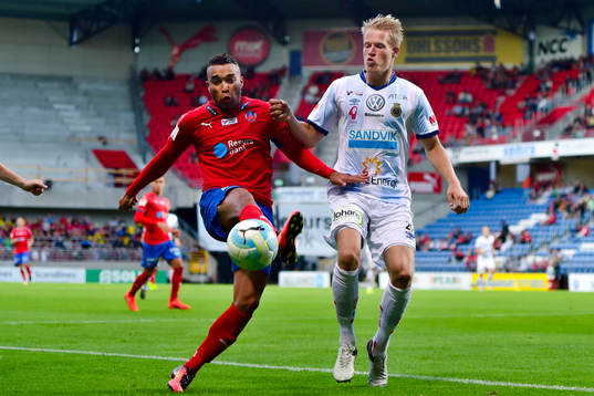 Helsingborgs Tyrell Rusike och Gefles Martin Rauschenberg