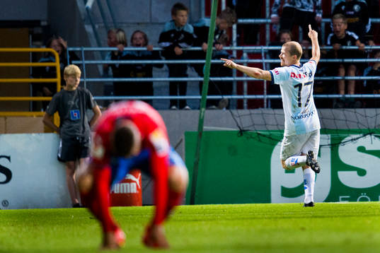Gefles Jonas Lantto jublar