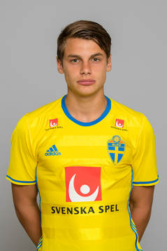 Kevin Ackermann som spelar i P15/01 landslaget i fotboll